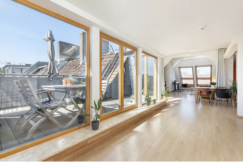 Penthouse mit 5 Zimmern: Großzügiges Wohnen in Prenzlauer Berg — photo 1